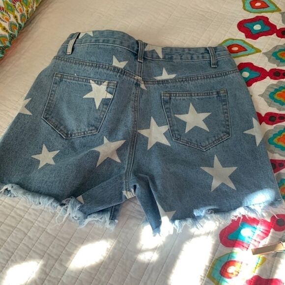New Love + Harmony star Jean shorts - Picture 2 of 4